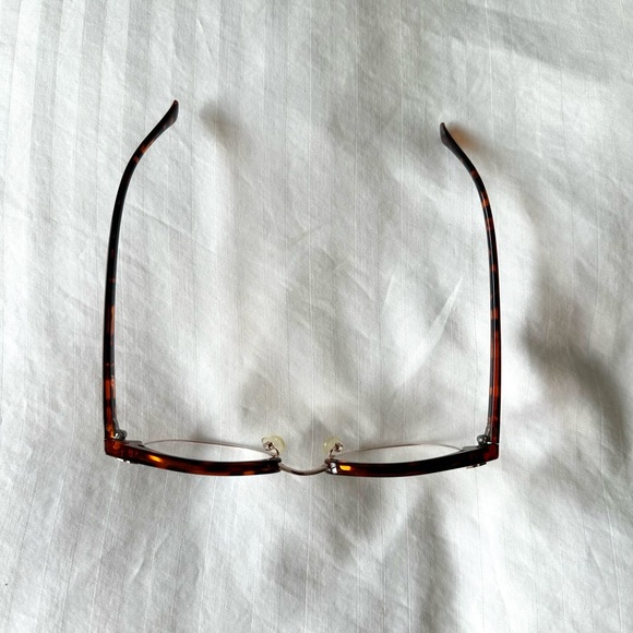 Clear Glasses (non prescription) - Picture 2 of 3